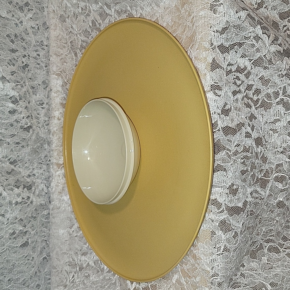 Tupperware: Dip and Serve Tray